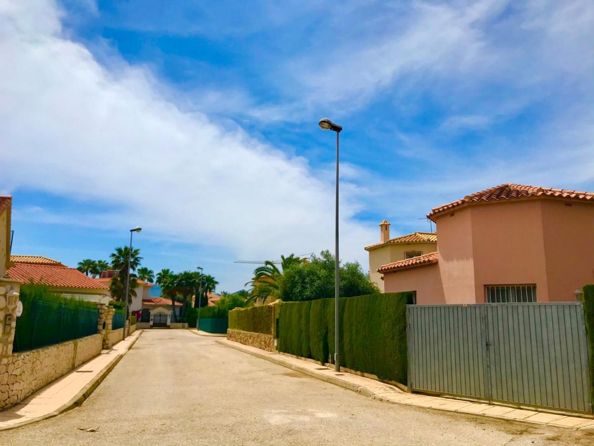 Villa Con Jardin En Oliva Nova Golf A 100M De La Playa Luaran gambar